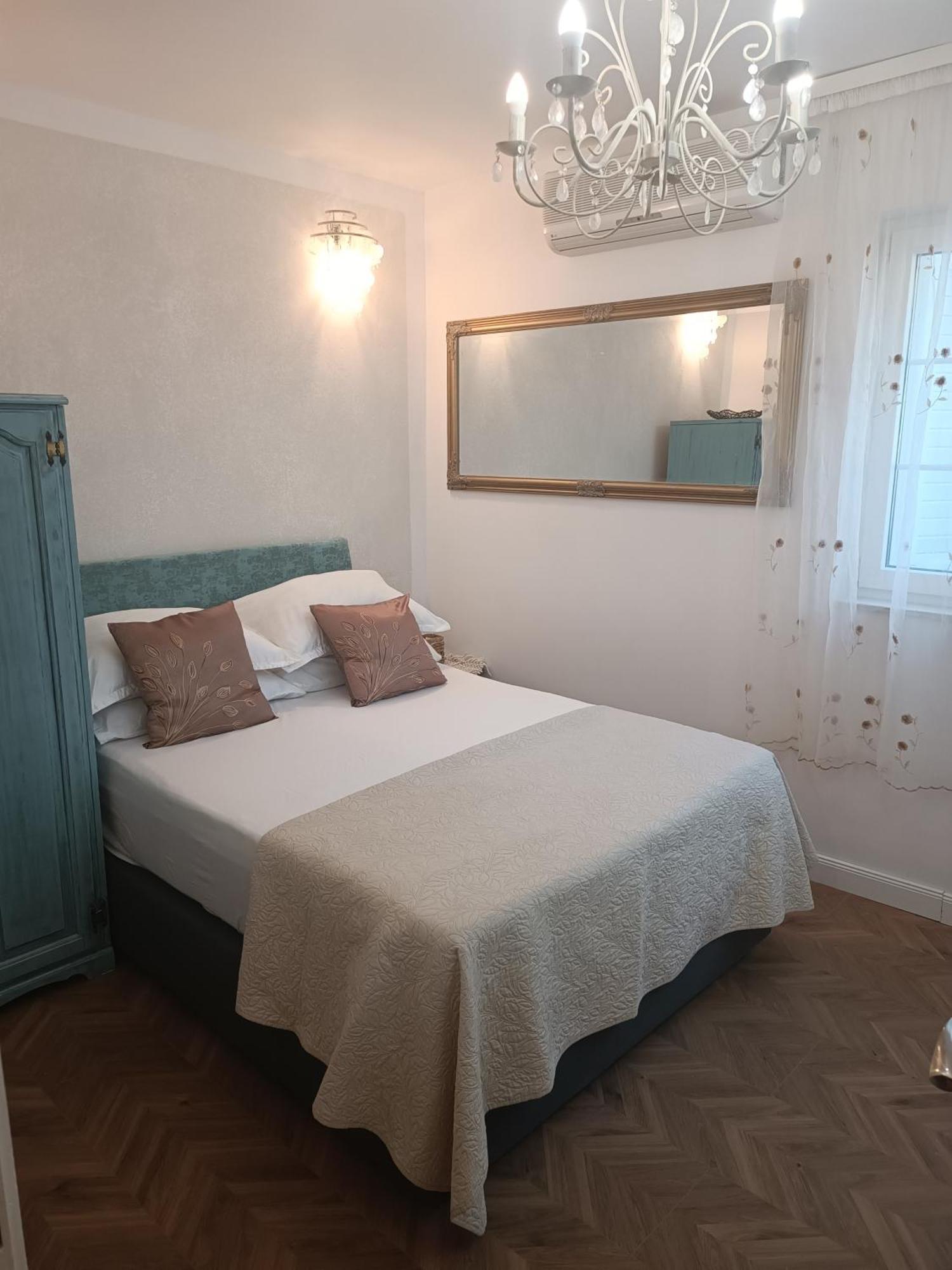 Apartment Golden Sunrise - 4 Ul.Petra Svacica11 Башка-Вода Экстерьер фото
